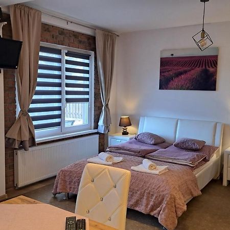 Apartament Lavender 耶莱尼亚古拉 外观 照片