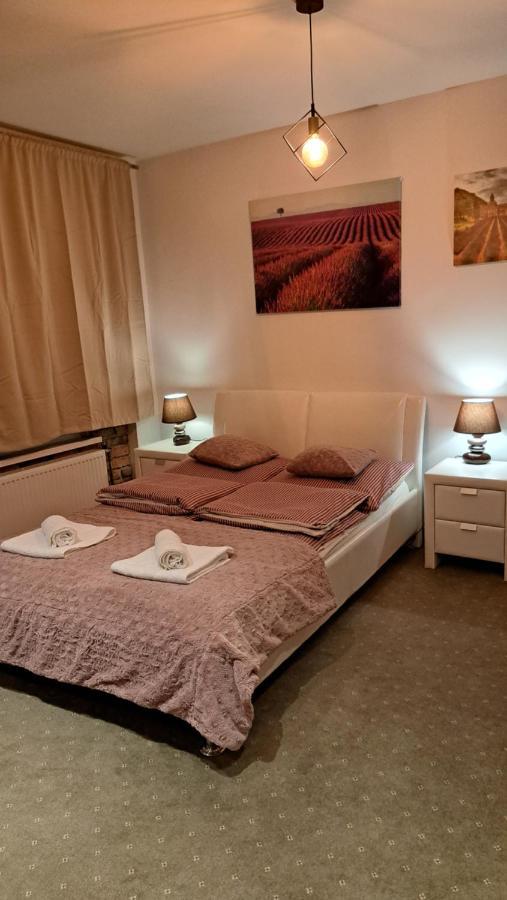 Apartament Lavender 耶莱尼亚古拉 外观 照片