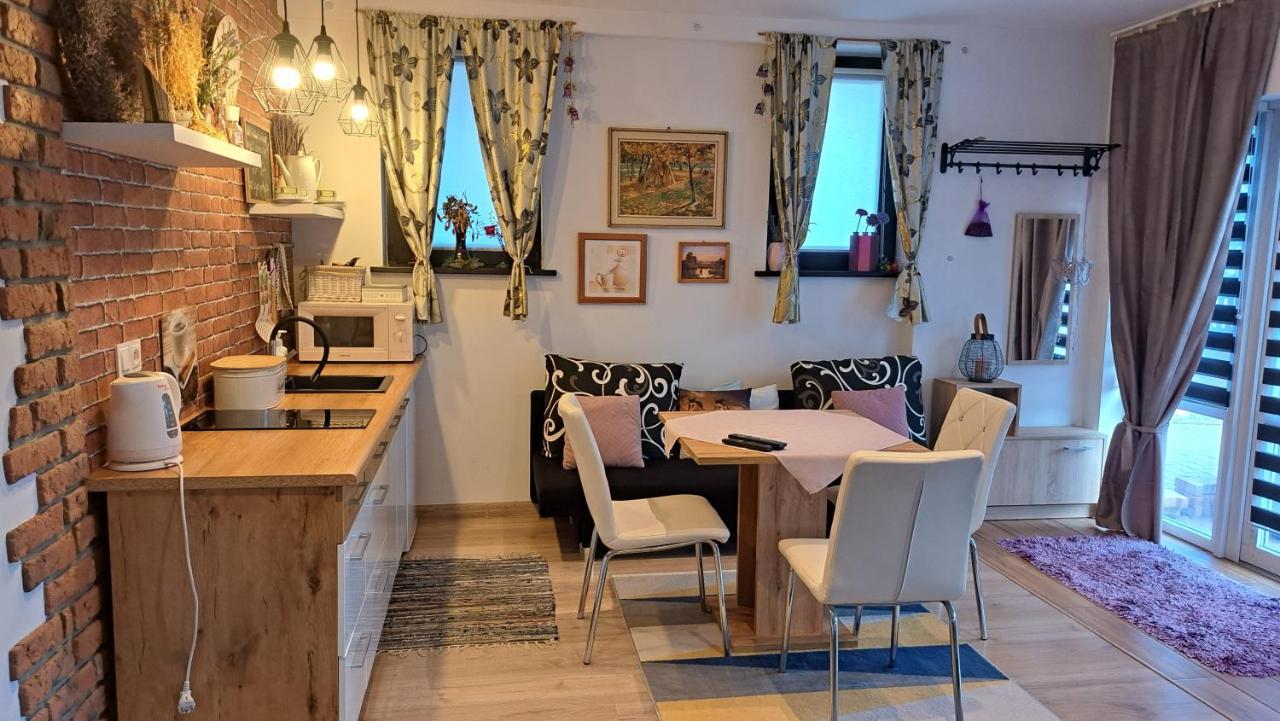 Apartament Lavender 耶莱尼亚古拉 外观 照片